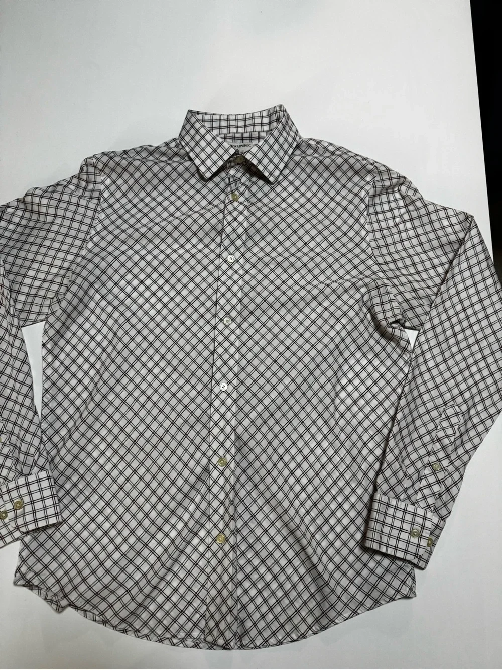 Banana Republic Cotton White Shirt with Black, burgundy Grid Plaid, M